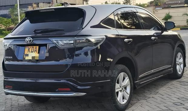 Toyota Harrier 2014