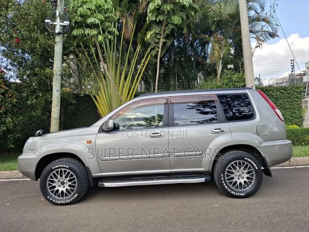Nissan X-Trail 2003 Gray