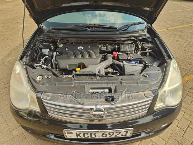 Nissan Bluebird 2009 Black