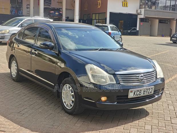 Nissan Bluebird 2009 Black
