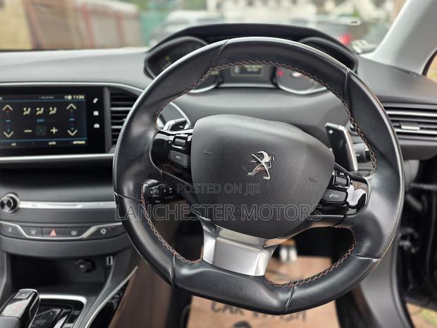 Peugeot 308 2019 Blue