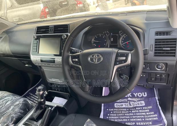 Toyota Land Cruiser Prado 2020 Gray