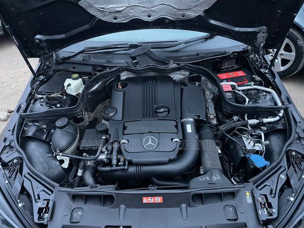 Mercedes-Benz C200 2010 Black