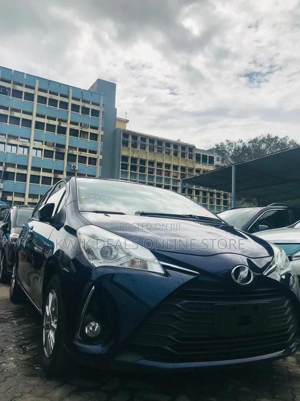 Toyota Vitz 2019 Blue