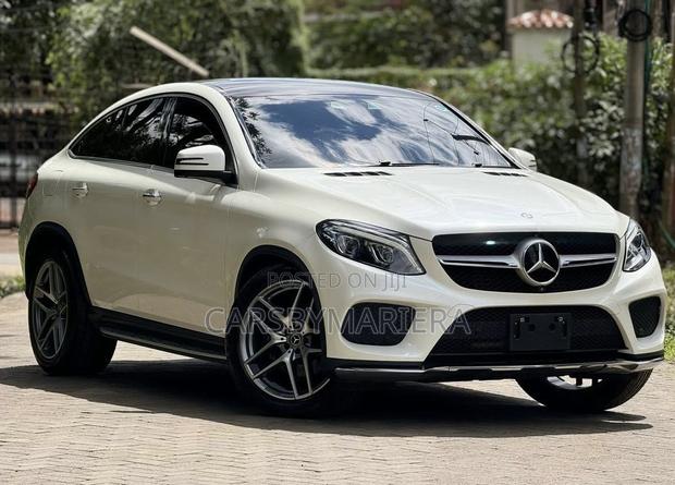 Mercedes-Benz GLE-Class GLE 350d 4MATIC 2018 White