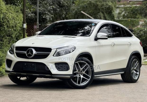Mercedes-Benz GLE-Class GLE 350d 4MATIC 2018 White