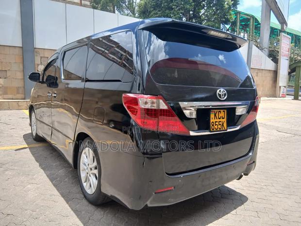 Toyota Alphard 2012 Black