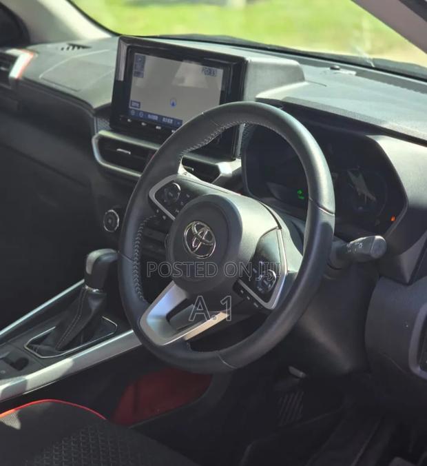 Toyota Raize 2019 Beige