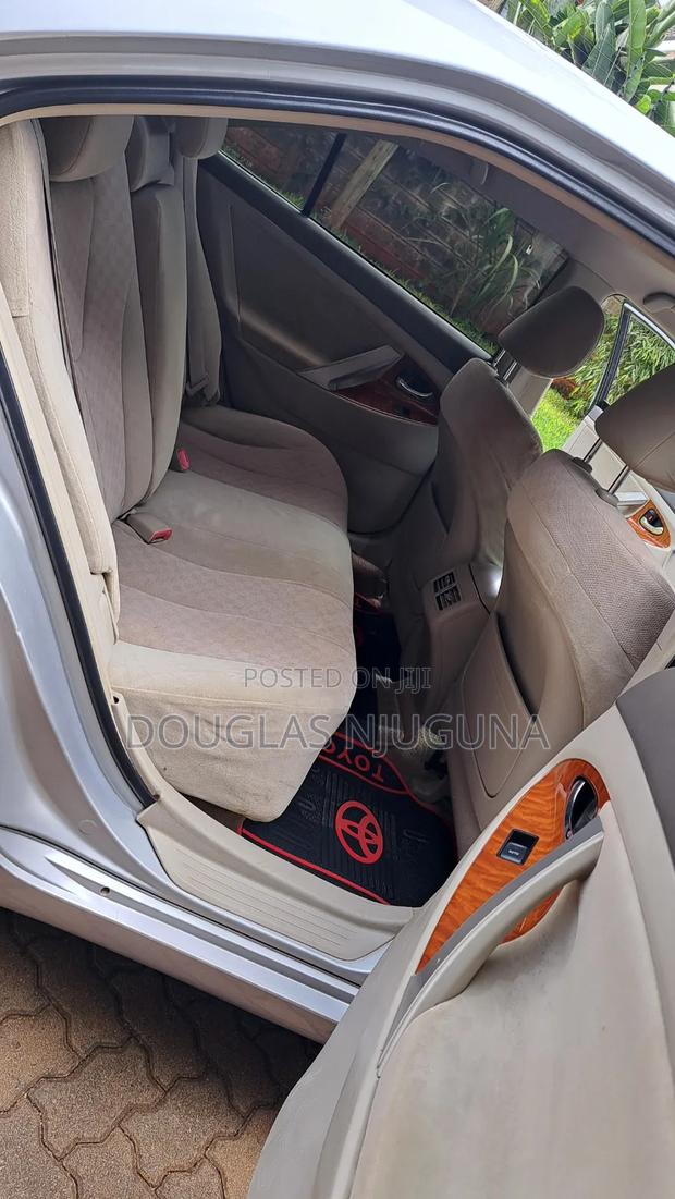 Toyota Camry 2012 Silver