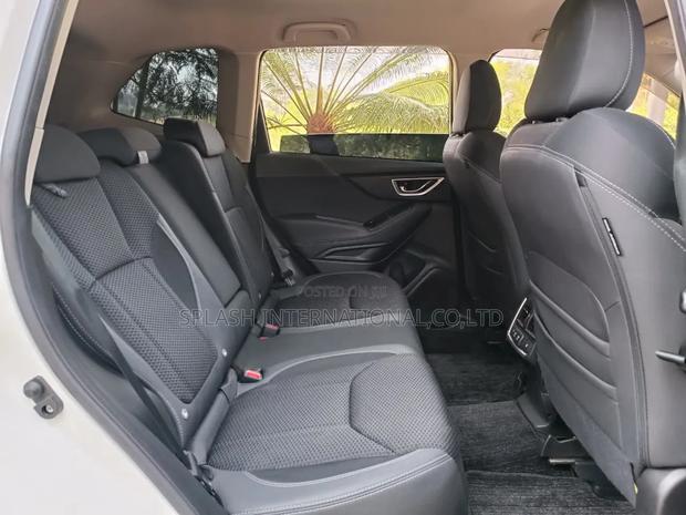 Subaru Forester 2019 White
