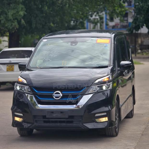 Nissan Serena 2019 Black