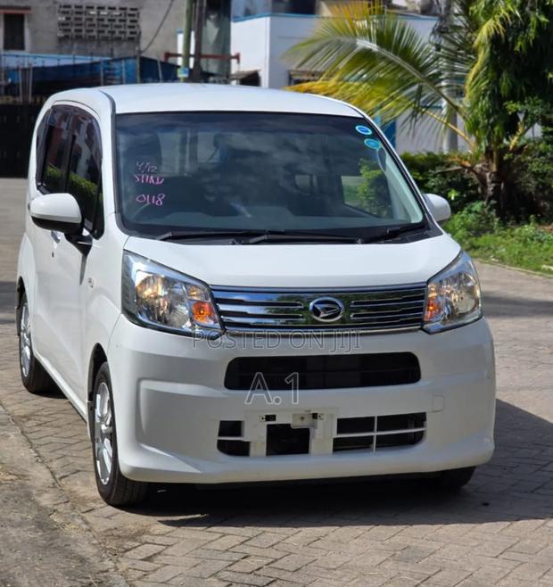 Daihatsu Move 2019 Pearl