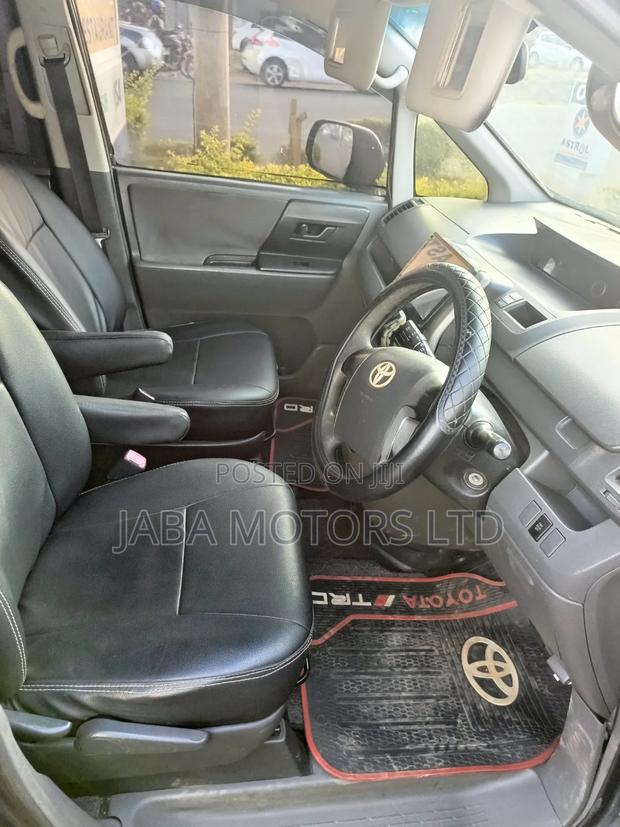 Toyota Noah 2008 Black