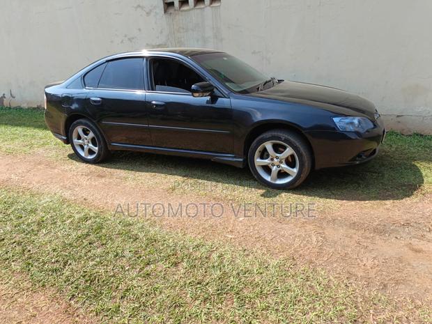 Subaru Legacy 2.0 2005 Black