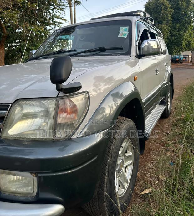 Toyota Land Cruiser Prado 2005 Silver
