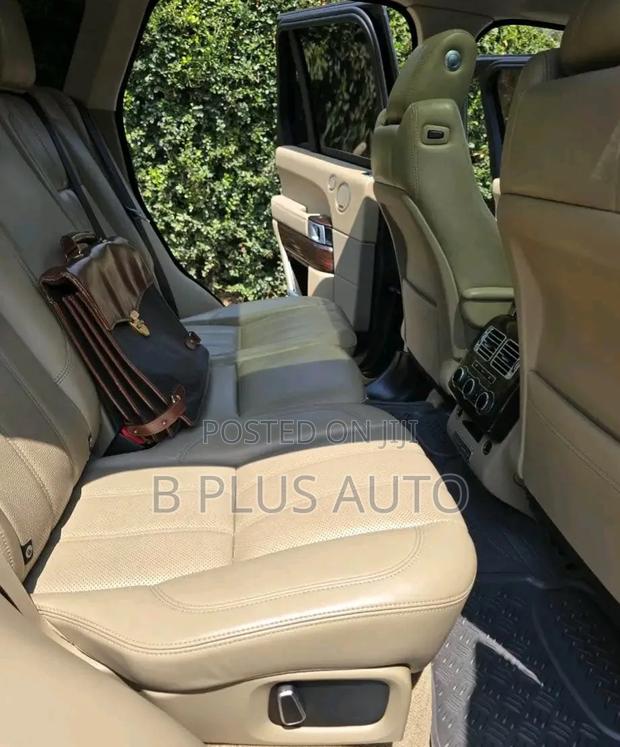 Land Rover Range Rover Vogue 2014 Black