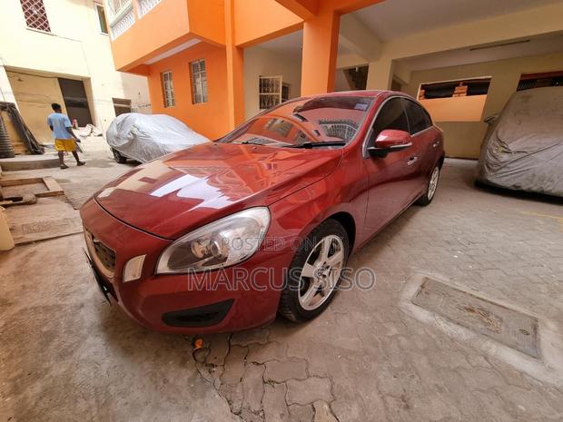 Volvo S60 2011 Red