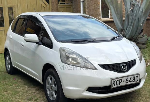 Honda Fit 2010 White