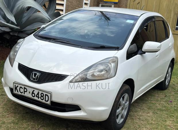 Honda Fit 2010 White