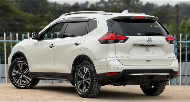 Nissan X-Trail 2019 White