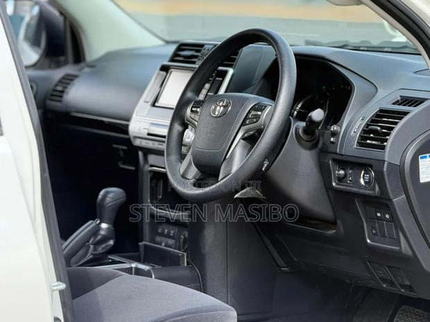 Toyota Land Cruiser Prado 2020 White