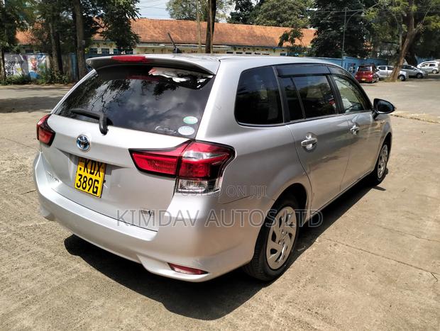 Toyota Corolla Fielder 2019 Silver