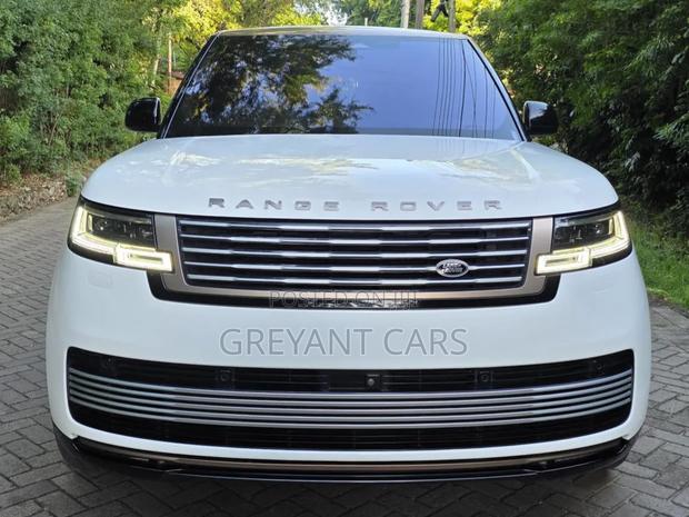 Land Rover Range Rover Vogue 2023 White