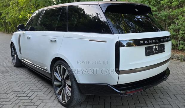 Land Rover Range Rover Vogue 2023 White