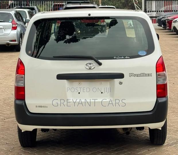 Toyota Probox 1.5 DX 4WD 2019 White