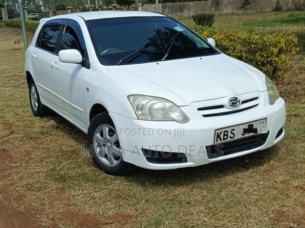 Toyota Corolla RunX 2006 White