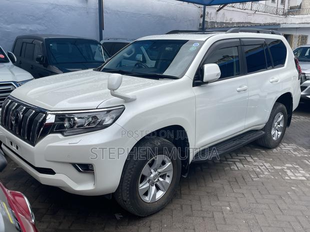 Toyota Land Cruiser Prado 2.7 2021 White