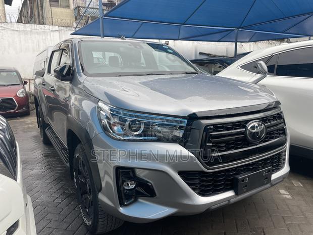 Toyota Hilux Revo Double Cab Deisel 2.4 AWD 2019 Silver