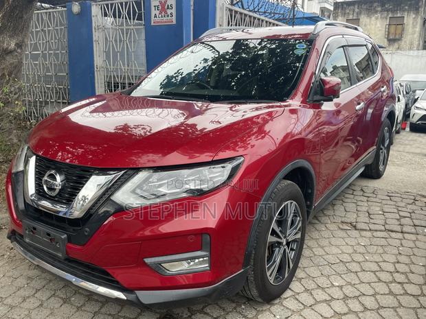 Nissan X-Trail 2.0 Petrol FWD 2019 Red