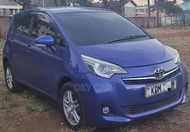 Toyota Ractis 2016 Blue