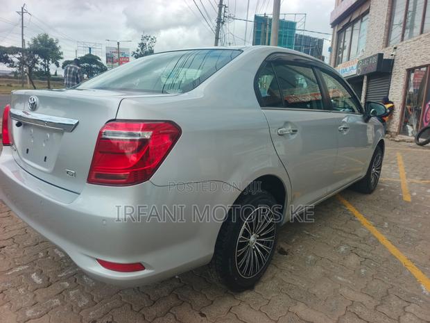 Toyota Axio 1.5 G 4WD 2019 Silver