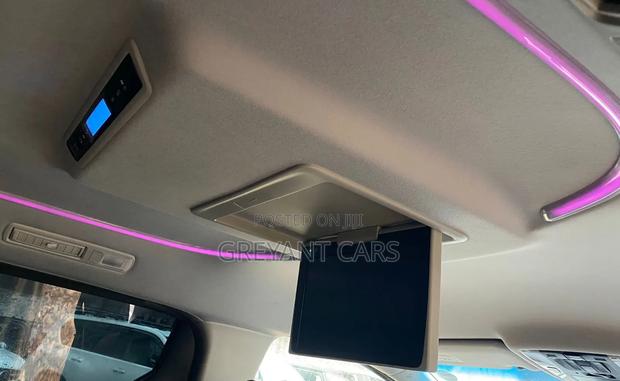 Toyota Alphard 2019 White
