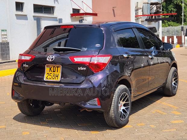 Toyota Vitz 2018 Blue