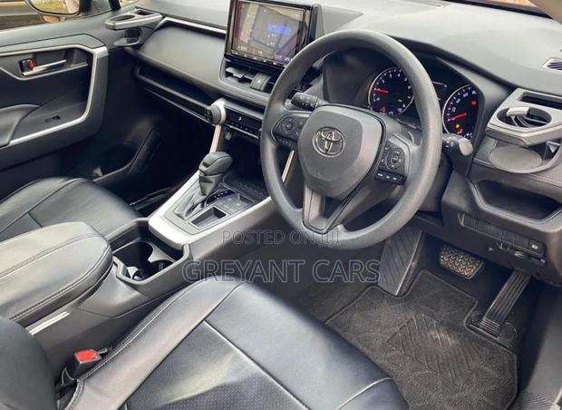 Toyota RAV4 2019 Maroon