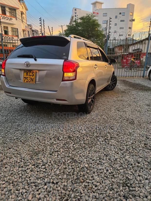 Toyota Corolla Fielder 2014 Silver