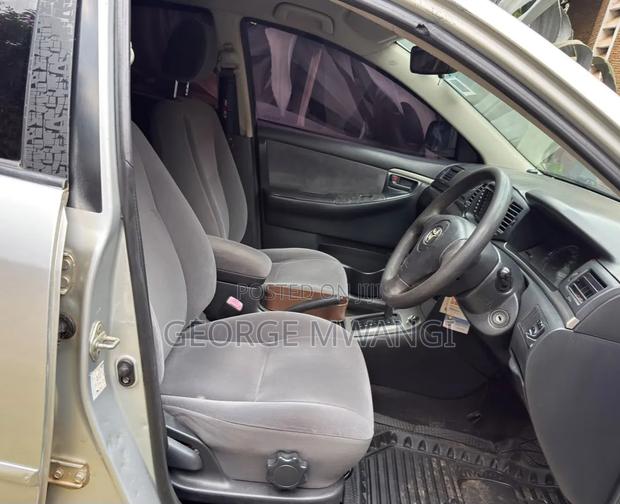 Toyota Corolla RunX 2006 Silver
