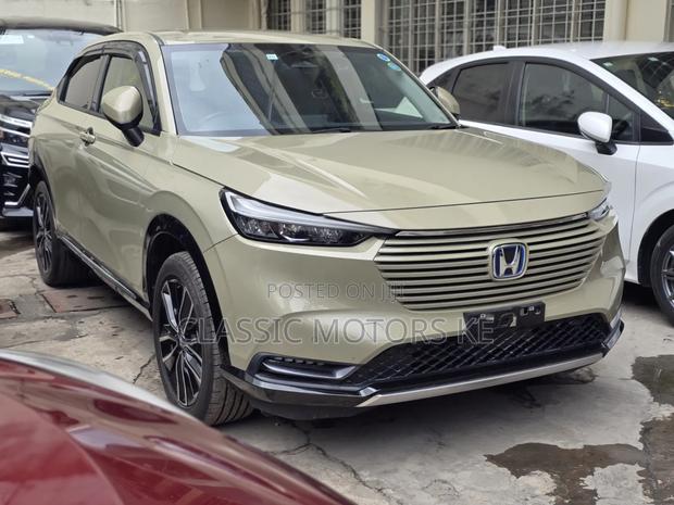 Honda Vezel 2021 Beige