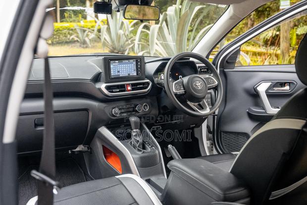 Toyota Raize 2020 Pearl