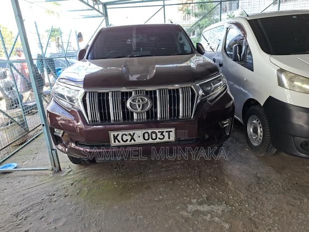 Toyota Land Cruiser Prado 2014 Pink
