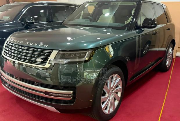 Land Rover Range Rover Vogue 2022 Green