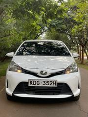Toyota Vitz 2014 White for sale