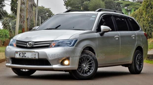 Toyota Corolla Fielder 2014 Silver