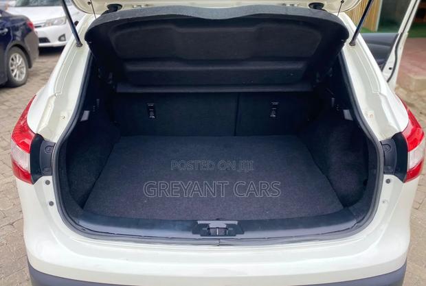 Nissan Qashqai 2017 White