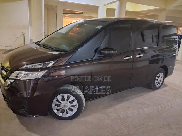 Nissan Serena 2016 Brown