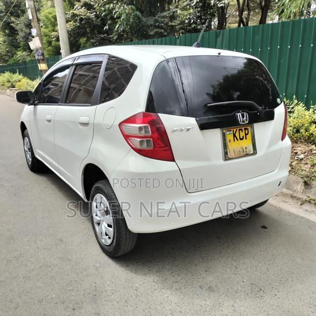 Honda Fit 2010 White