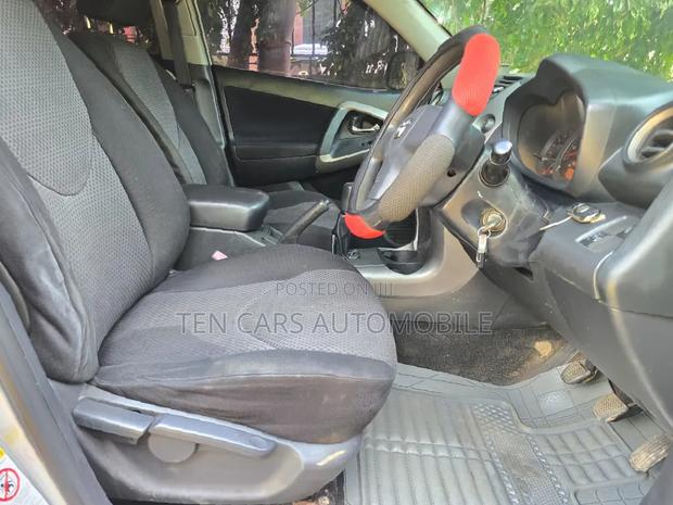 Toyota RAV4 2008 Silver